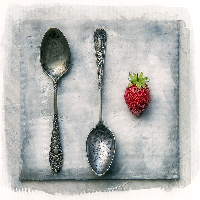 twospoonsandastrawberryweb.jpg